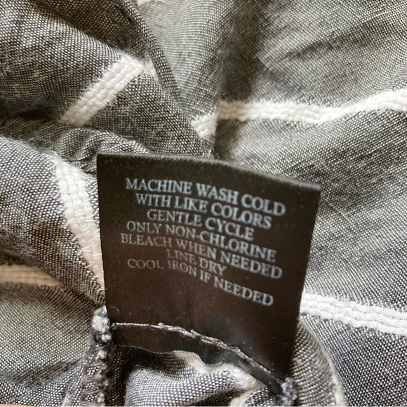 COMO BLACK Silver Gray with White Embroidered Vertical Stripe Peasant Blouse LRG - Picture 11 of 12